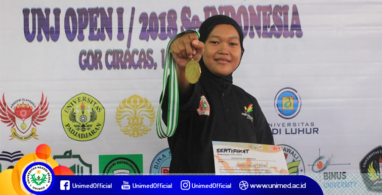 Mahasiswi FIK Raih Emas di Kejuaraan Pencak Silat Peguruan Tinggi Se-Indonesia