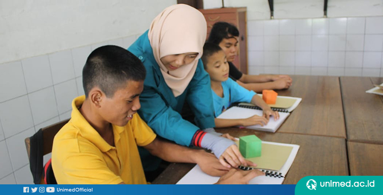 Mahasiswa Unimed Ciptakan “POTDIBOG” Sebagai Solusi Pembelajaran Bangun Ruang Siswa Tunanetra