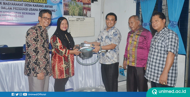 Dosen UNIMED Bantu Tingkatkan Kualitas UKM Rengginang Desa Karang Anyar