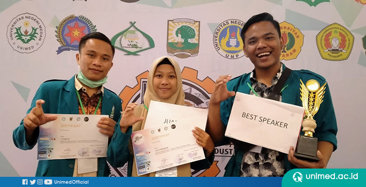 Mahasiswa FE UNIMED Raih Juara 2 dan Best Speaker Lomba Debat Parlementari di UIN Riau