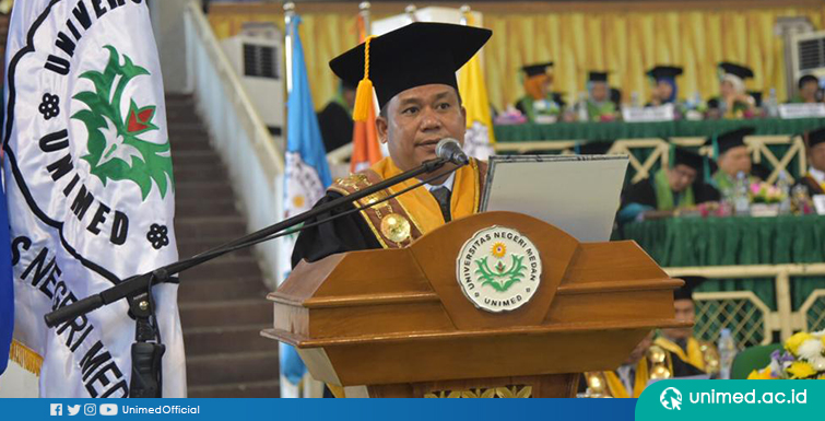 Rektor UNIMED Wisuda 910 Lulusan yang Siap Wujudkan Indonesia Maju