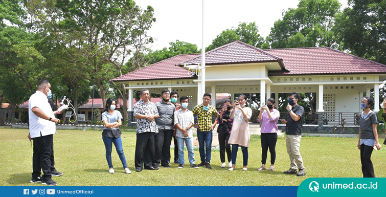 Jurusan Pend. Geografi FIS UNIMED Bersama PTPN IV Latih Mahasiswa Menggunakan Drone